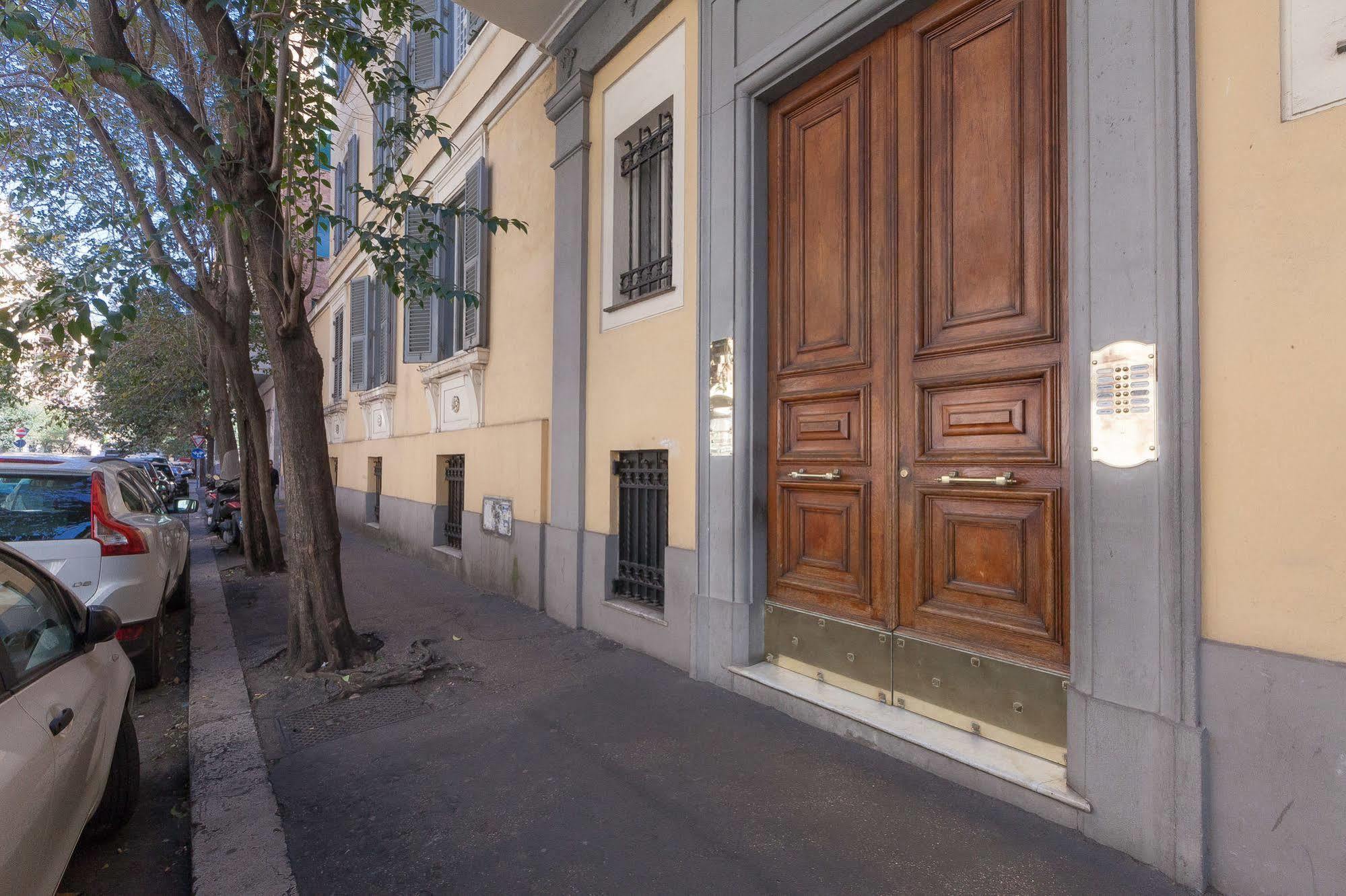 Suite Beccaria A Piazza Del Popolo Rome Exterior photo